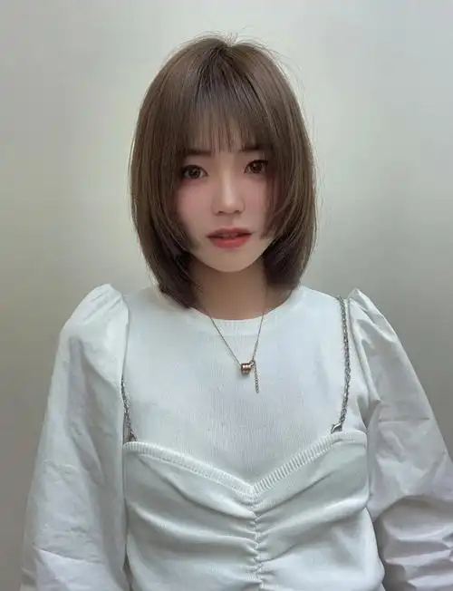 短发女生  #减龄发型  #短发  #女生短发发型  #女生发型参考  #气质