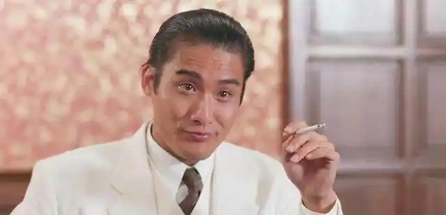 在港圈人才辈出的黄金时期,梁家辉并不算顶级帅哥.