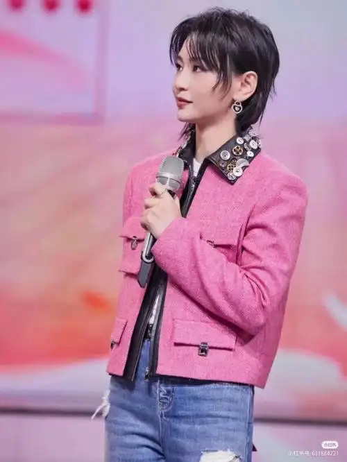 这衣服挺火呀周笔畅周深郁可唯