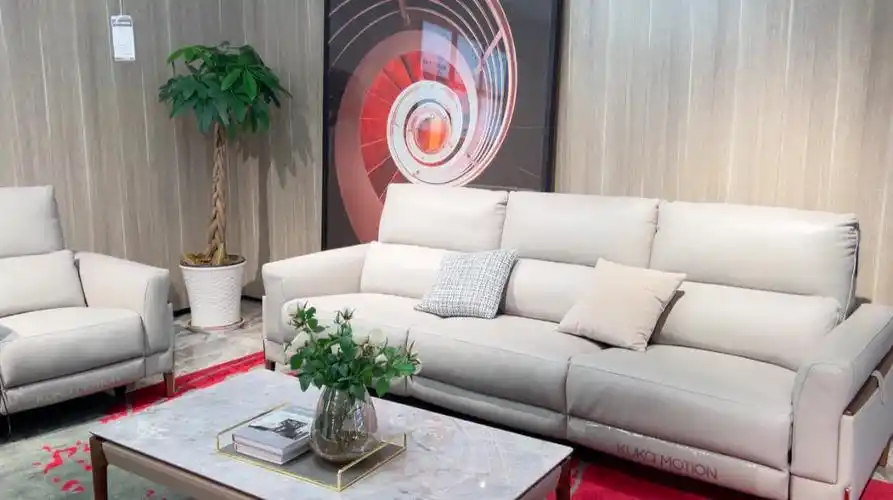 顾家家居皮沙发