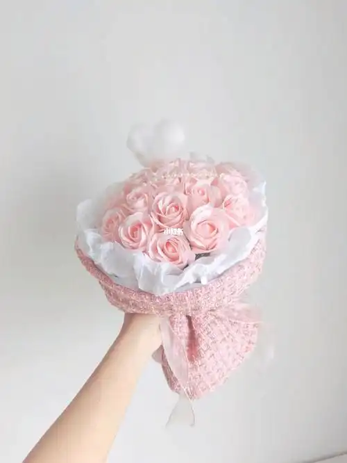 情人节小香风奶油花束61香皂花