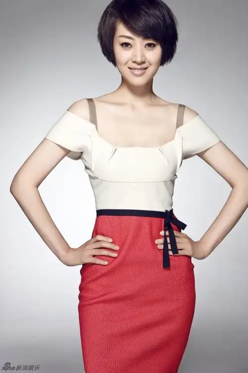 组图:范志博写真端庄雅致 裸妆上阵气质亲和_高清图集_新浪网