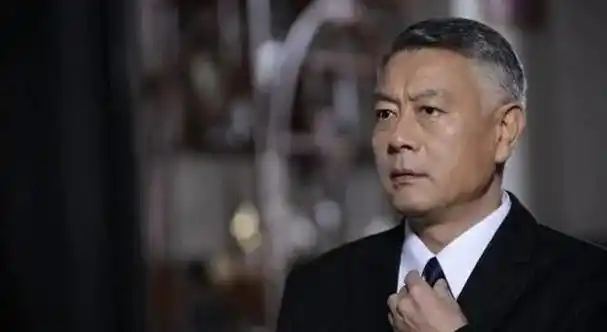 "硬汉"巫刚:43岁与妻子离婚后,单身至今,60岁无儿无女