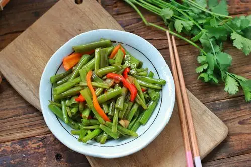 早餐多亏有这道小菜,成本不到1块钱,3分钟端上桌,家人特别爱吃