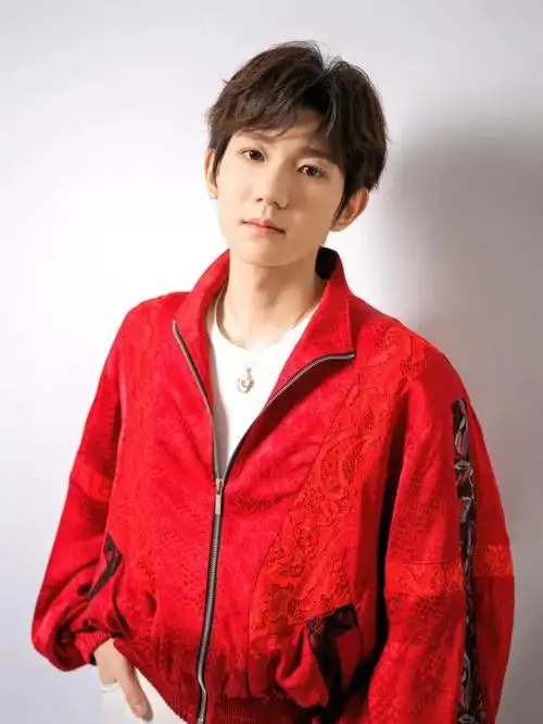 王源少年偶像不忘初心