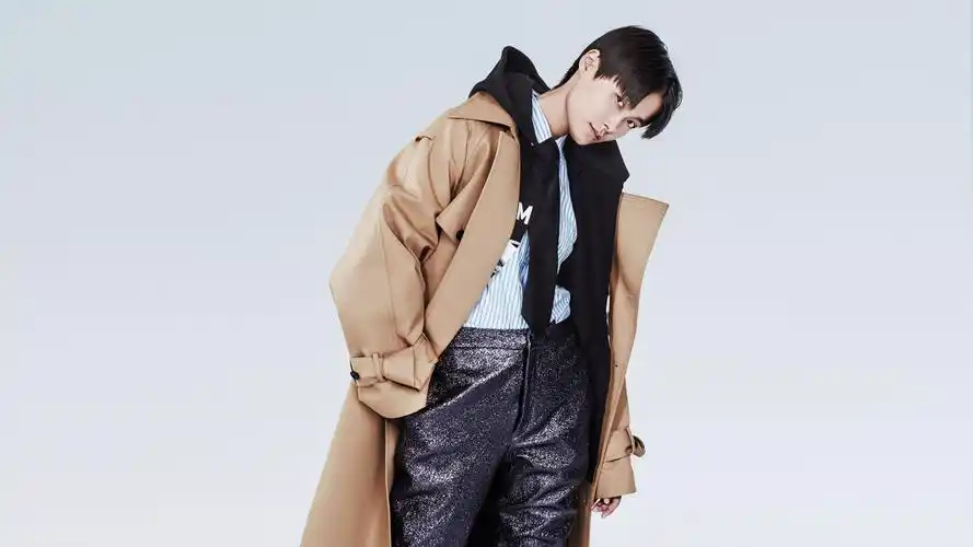 炫酷李宇春桌面壁纸