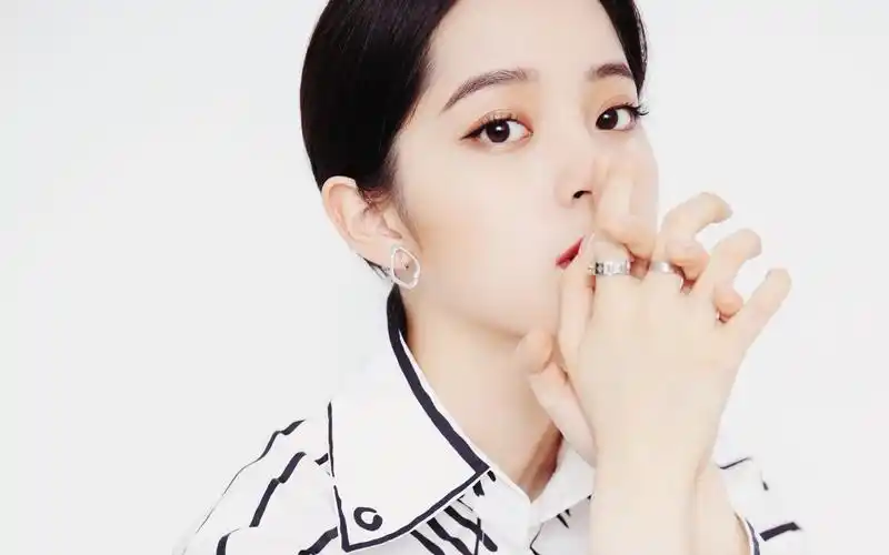 欧阳娜娜魅力性感图片桌面壁纸