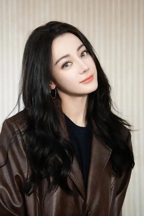 聂九罗@dear-迪丽热巴偶尔也是有点小可爱在身上的#迪丽热巴聂九揶