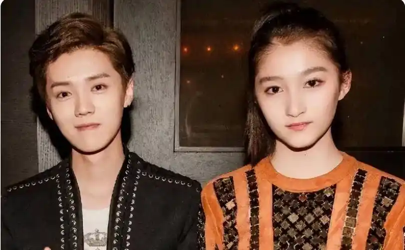 鹿晗关晓彤日本过年!网友偶遇合照留念送祝福!_双方_时间_旅游