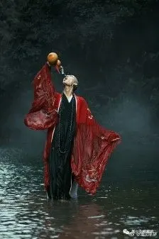 即入空门,何必惹红尘