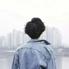 qq男生背影头像高清帅气有意境的qq头像背影男生图片