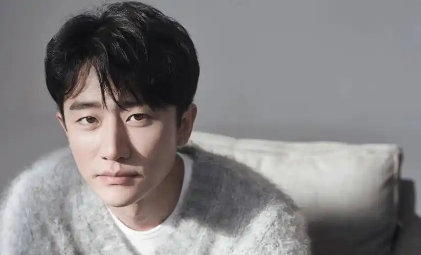 黄轩终于说实话了,曝光和蒋雯丽真实关系!_电影_因为_演艺