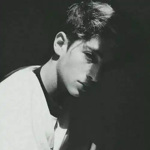 欧美侧面男生头像_头像图片_扣扣乐园