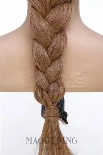 告别平庸,精致的麻花辫扎出优雅时尚!