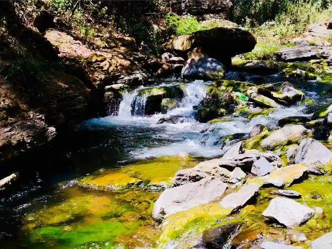 隐居深山的世外桃源一一宜良月亮谷(露营活动)