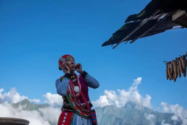 怒族·一村一寨一民族