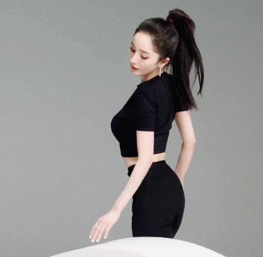 被杨幂这个腰细到了身材也太好了吧