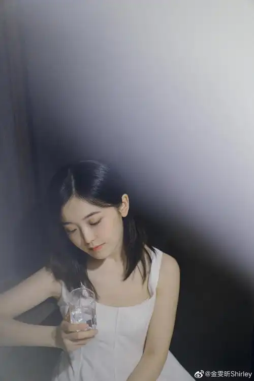 金雯昕_演员_作品_个人资料_简历_生日_留言 - 酷乐米