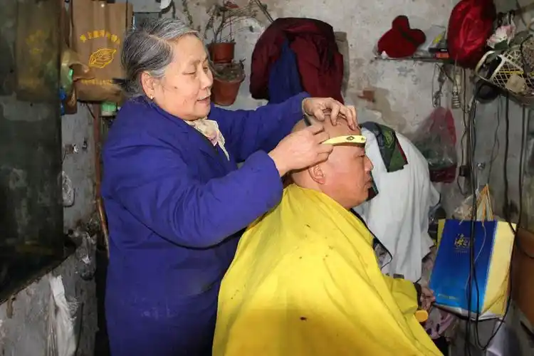 传统手艺人-剃头匠