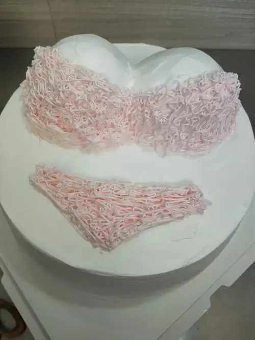 情趣蛋糕的做法