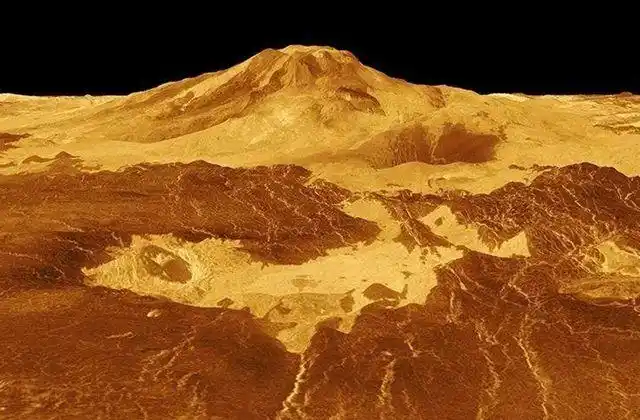 金星是个环境极其恶劣的星球,地表温度达到500度,等于是行走在滚烫的