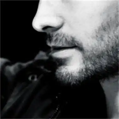 欧美男生头像成熟稳重高清超酷男生真人帅气头像图片