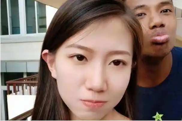 武大校花远嫁非洲黑人,婚后惨遭虐待,父亲目睹惨状绝望自缢|陈怡|布力