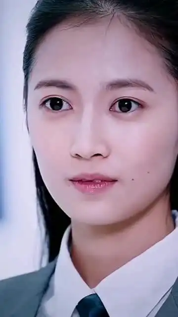 陈钰琪素颜笑容,心融化了