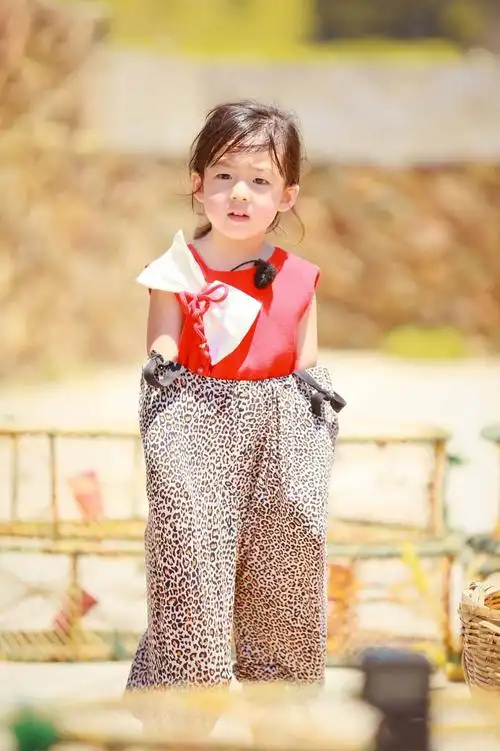 爸爸去哪儿5刘畊宏女儿小泡芙高清图片