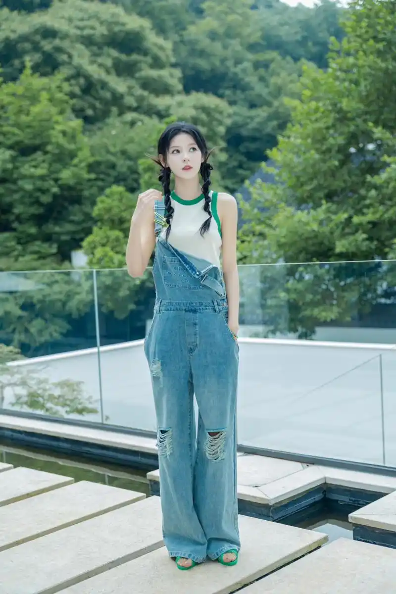 青春大学生张予曦