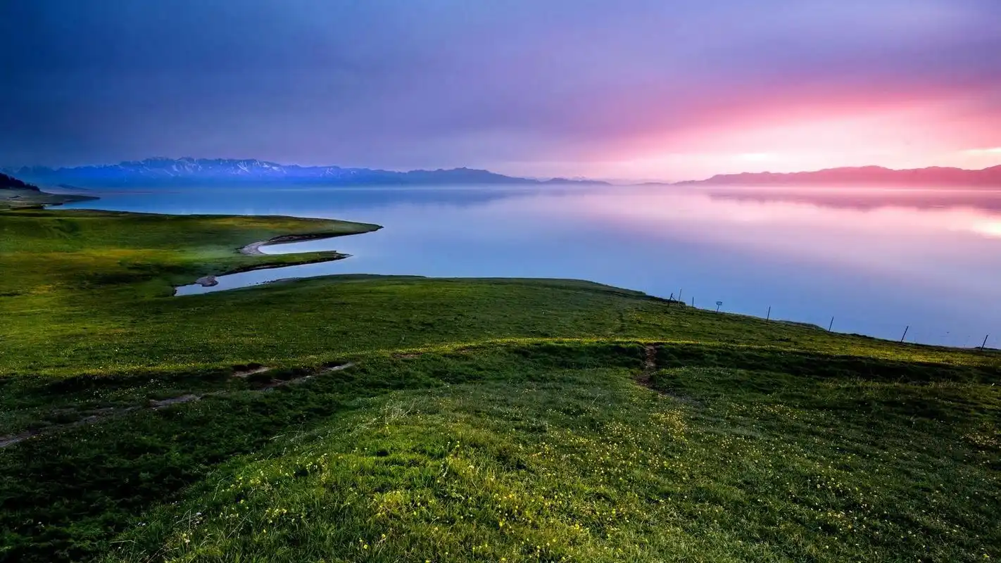 赛里木湖日出风景高清桌面壁纸高清大图预览1920x1080_风景壁纸下载