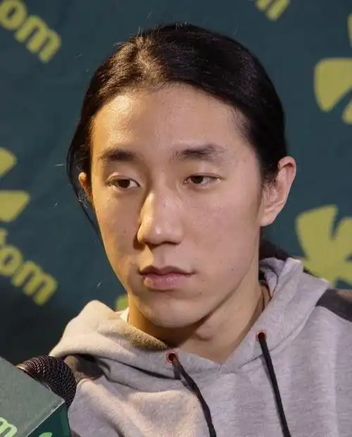 怎么也捧不红的房祖名,一朝吸毒天下知,成龙太无奈