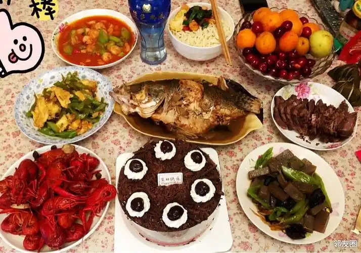 家有大厨老伴说过生日就在家吃因为家有大厨得嘞我就简单炒俩菜做碗