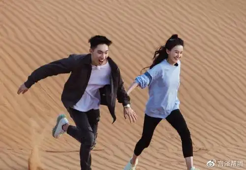 张豆豆为何钟情于家翊男方19岁创业既是模特又是篮球8强