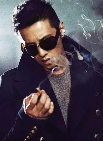 男星抽烟神态看看谁最性感