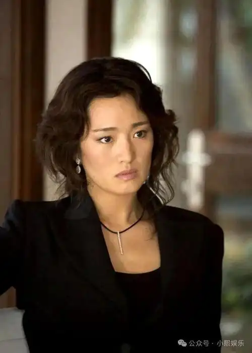 这一巴掌,不仅击打在了女演员的脸