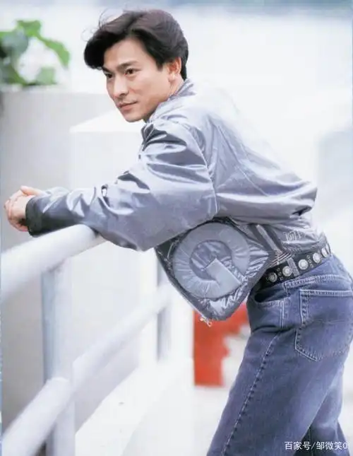 刘德华出道40周年:优质偶像,有一种治愈的力量