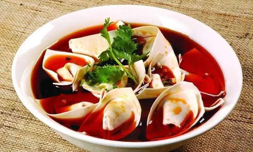 p>红油抄手是四川和重庆的地方 a target="_blank" href="/item/特色