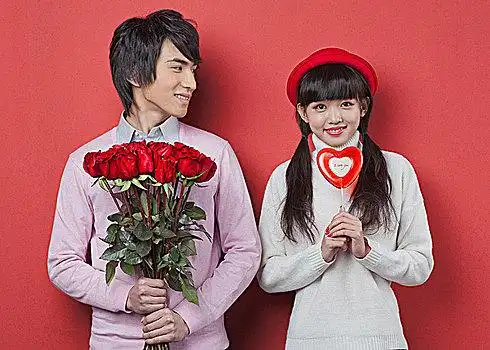 情人节情侣合影