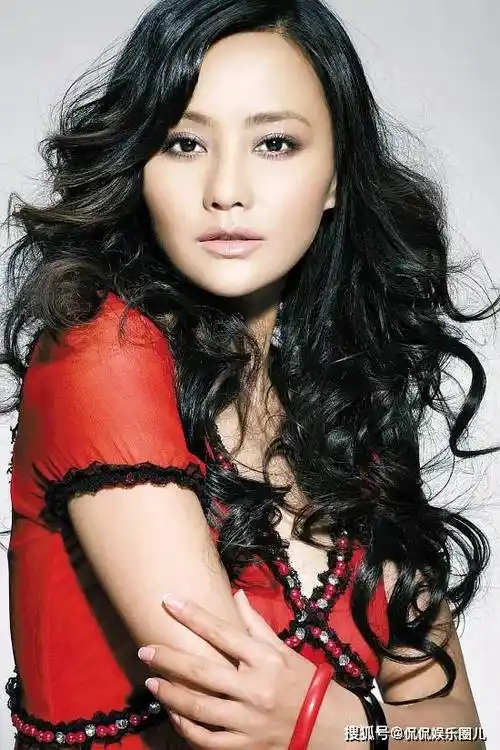 吴奇隆前妻马雅舒,如此性感迷人却不温不火_表演_演艺事业_卓越