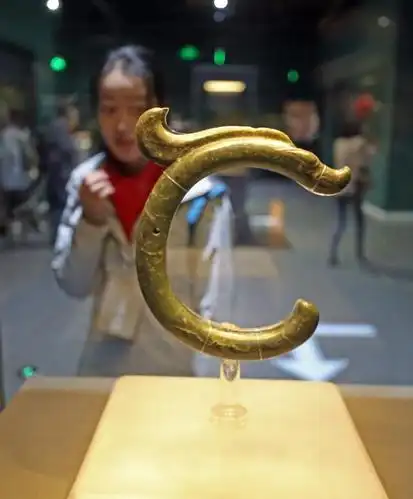 辽宁展出246件红山文化出土文物