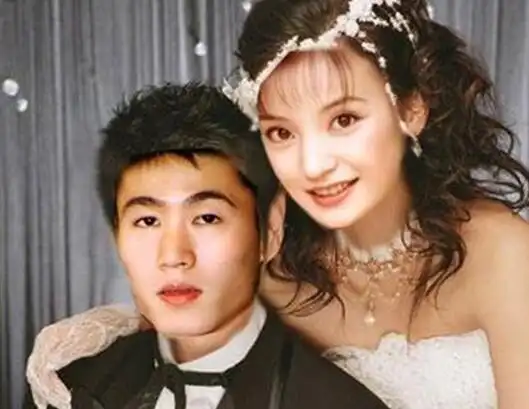 【图】揭秘赵薇王励勤分手原因 父母阻扰二人被逼分手