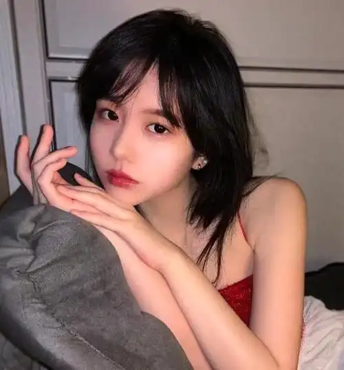 脸上有这4个"特征"的女生,素颜也好看,看看你有几个