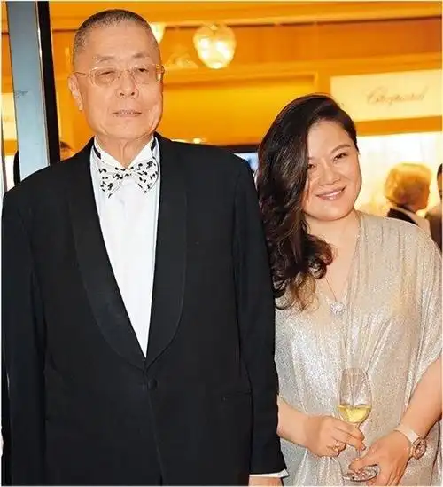 该当爷爷的年纪当了爹这些老来得子的男星最大竟和孩子差84岁