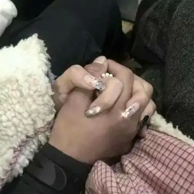 好看的十指紧扣头像_情侣头像_窝窝qq网