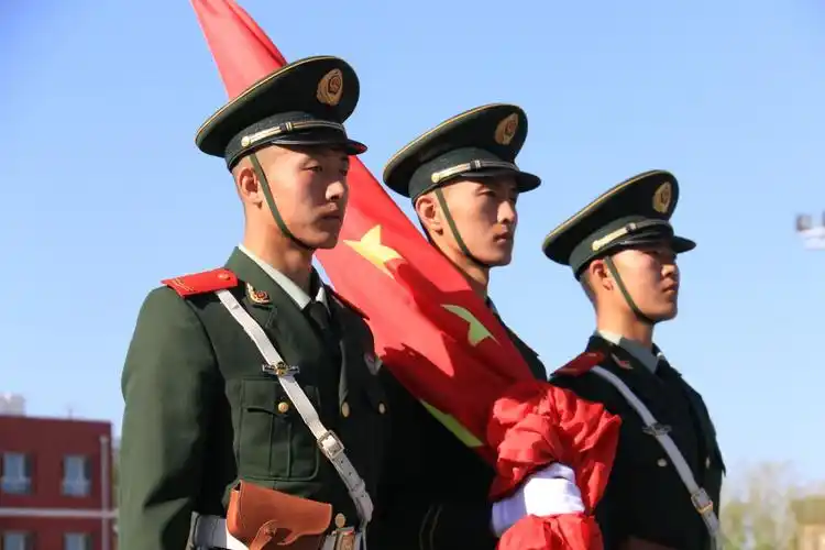 武警战士的风采