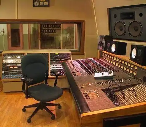 广州广告专题配音效果怎么样?尽在光之羽