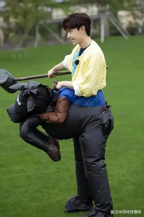 被官媒点名痛批的老艺人榨干百姓超百亿所做之事不可原谅