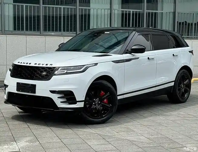 出/路虎 揽胜星脉 2021款 p250 熠黑珍藏版