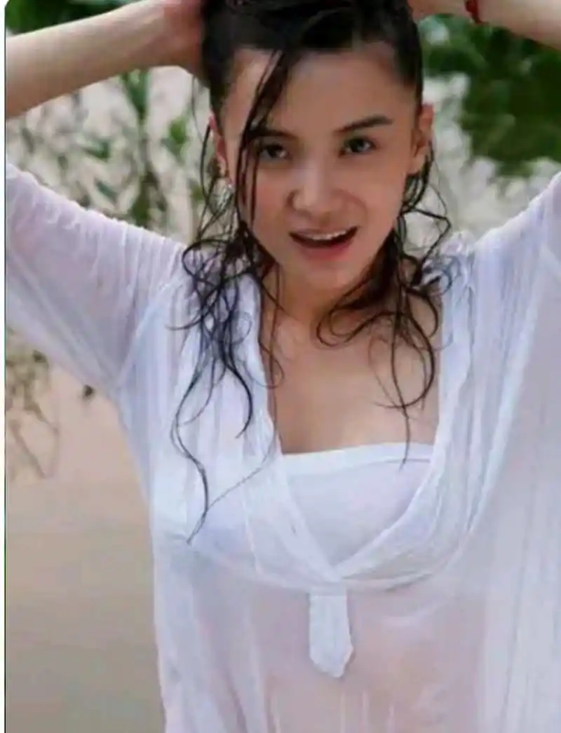 宋佳的这组照片拍的也太清纯了一点吧!